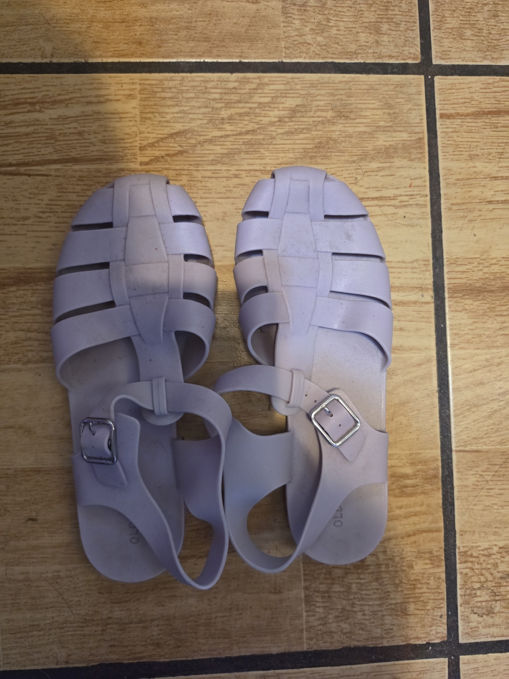Women’s Lilac Jelly Sandals with Buckle Strap Size 8